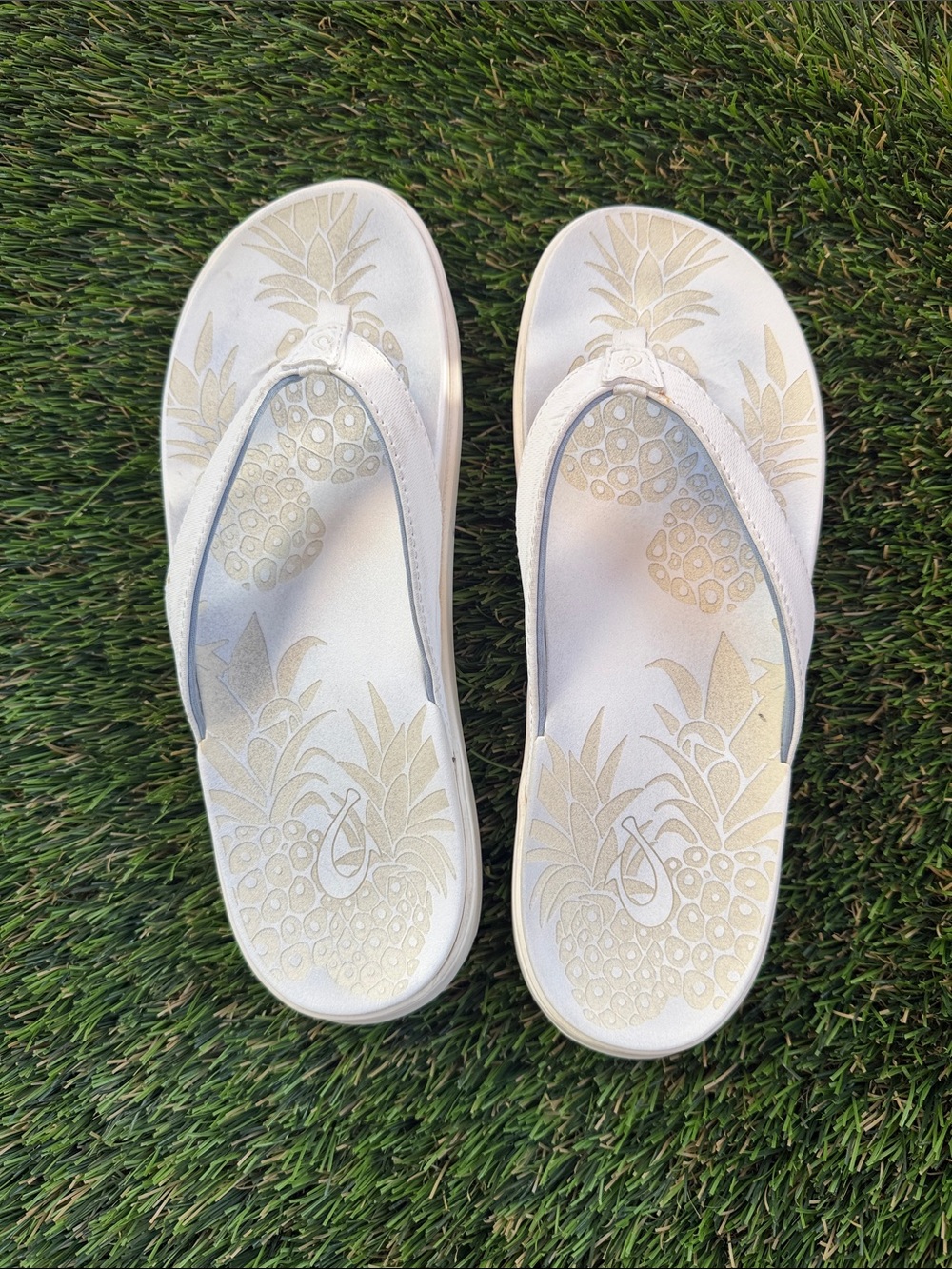 OluKai White Pineapple Print Flip Flop Sandals